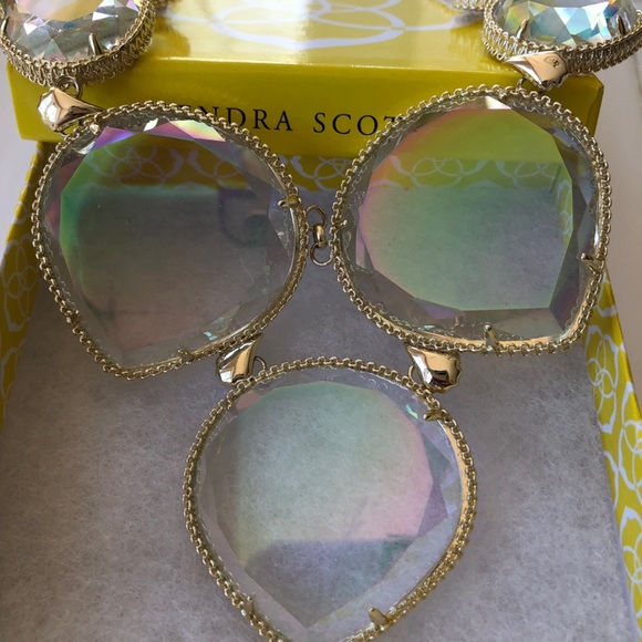 NWOT Rare & Retired Kendra Scott Rebecca Necklace Iridescent & Yellow Gold WOW! - Picture 14 of 14
